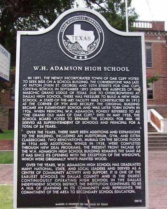 The Texas Historical Commission marker outside the school.